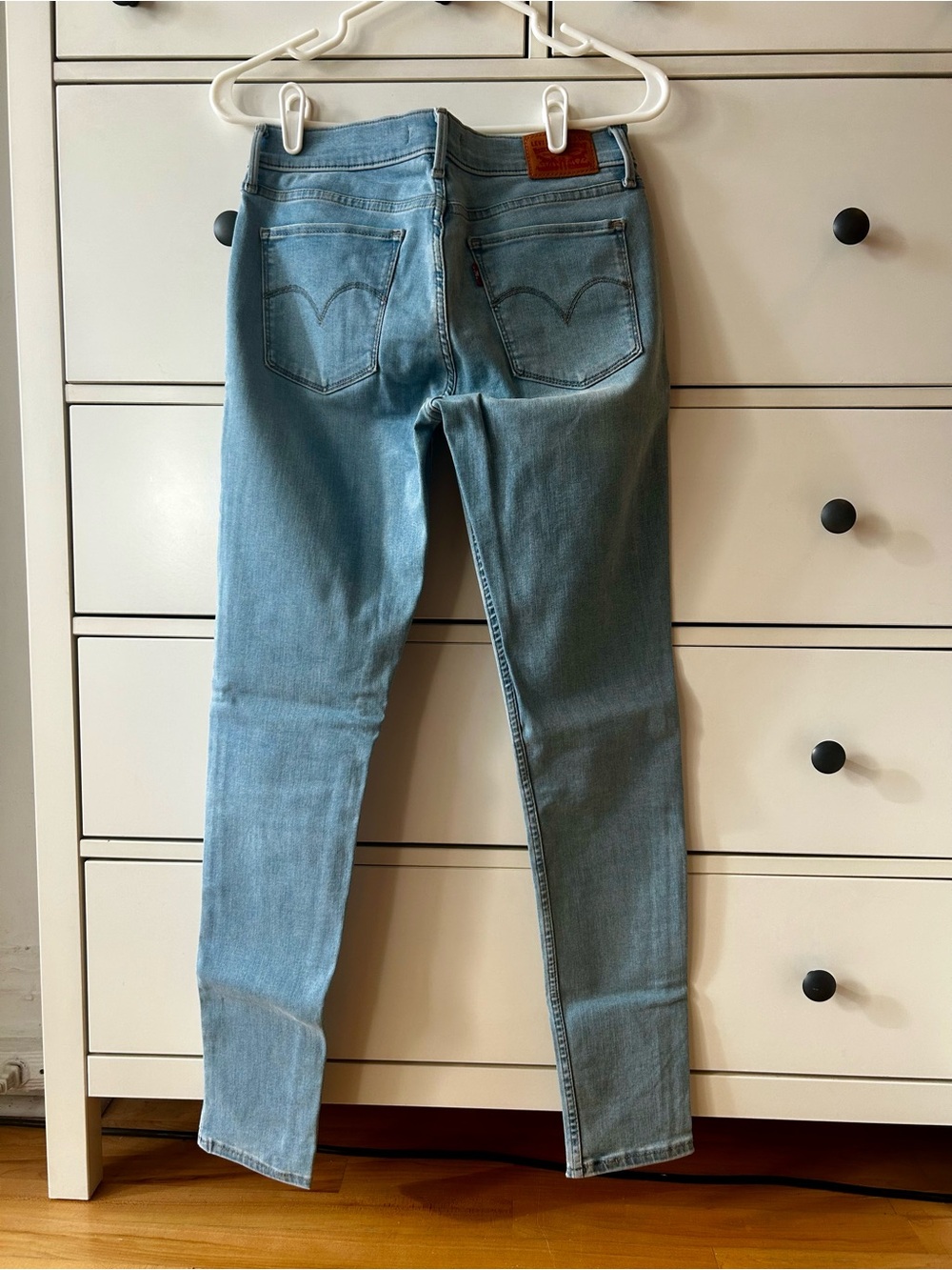 Levi's Light Wash Women's Skinny Jeans